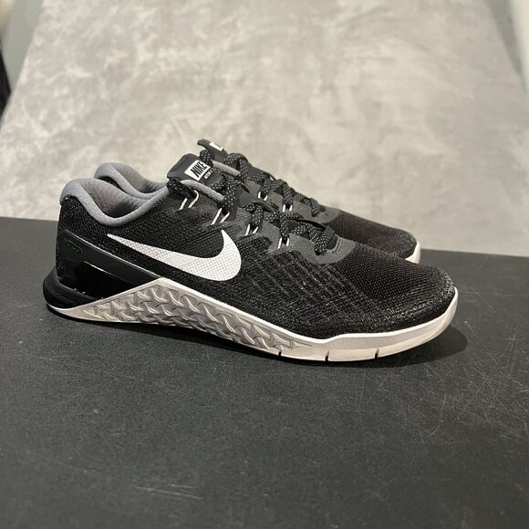 Nike Metcon 3 Women's 7.5 Football Black 849807-001 Athletic Sneaker